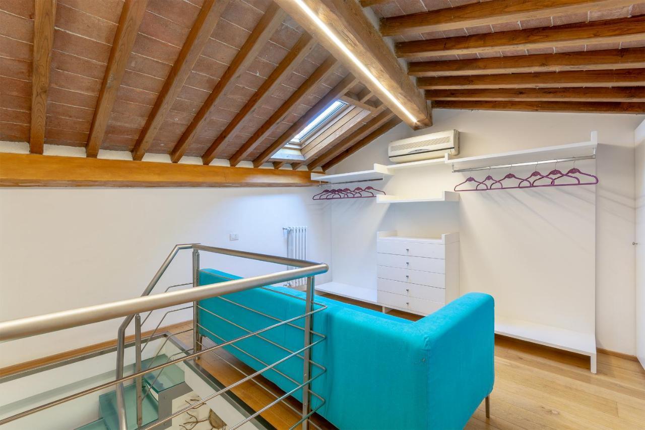 Design&Tradition Florence Buitenkant foto